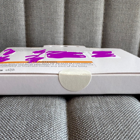 Samsung Galaxy SmartTag2 4 Pack - Black, White, Gray - Picture 3 of 4